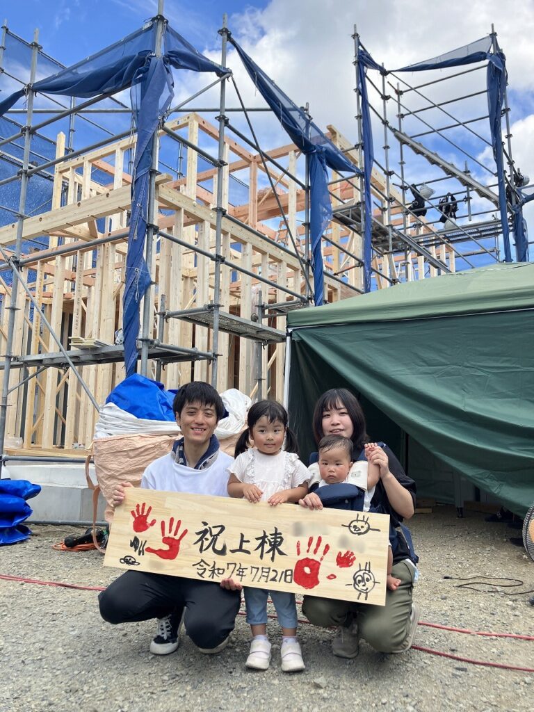 岡山市中区賞田MU様邸の棟上げ工事でした！